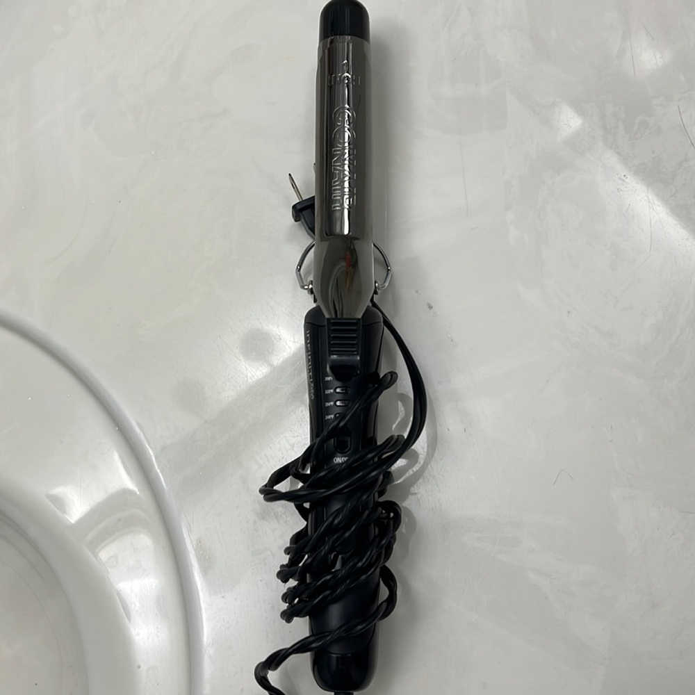 Infiniti Pro flat iron, 1 inch